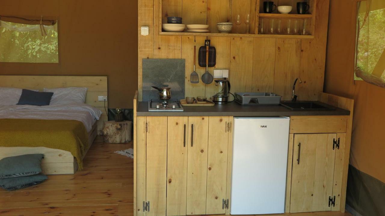 Hoopoe Glamping Hotel Virpazar Exterior photo